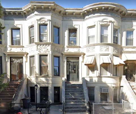 Mobile Home For Sale - 291 Lincoln Road #HSE<br/> Brooklyn, NY 11225