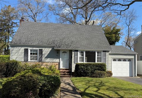 3769 New York Avenue Seaford NY 11783