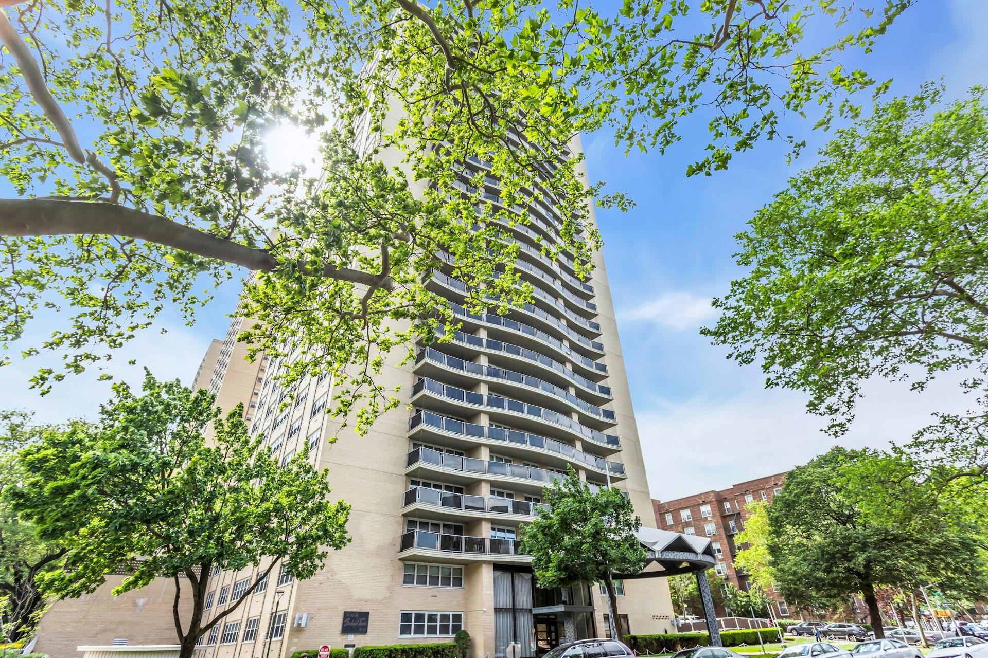 6636 Yellowstone Boulevard #6E, Forest Hills, New York image 3