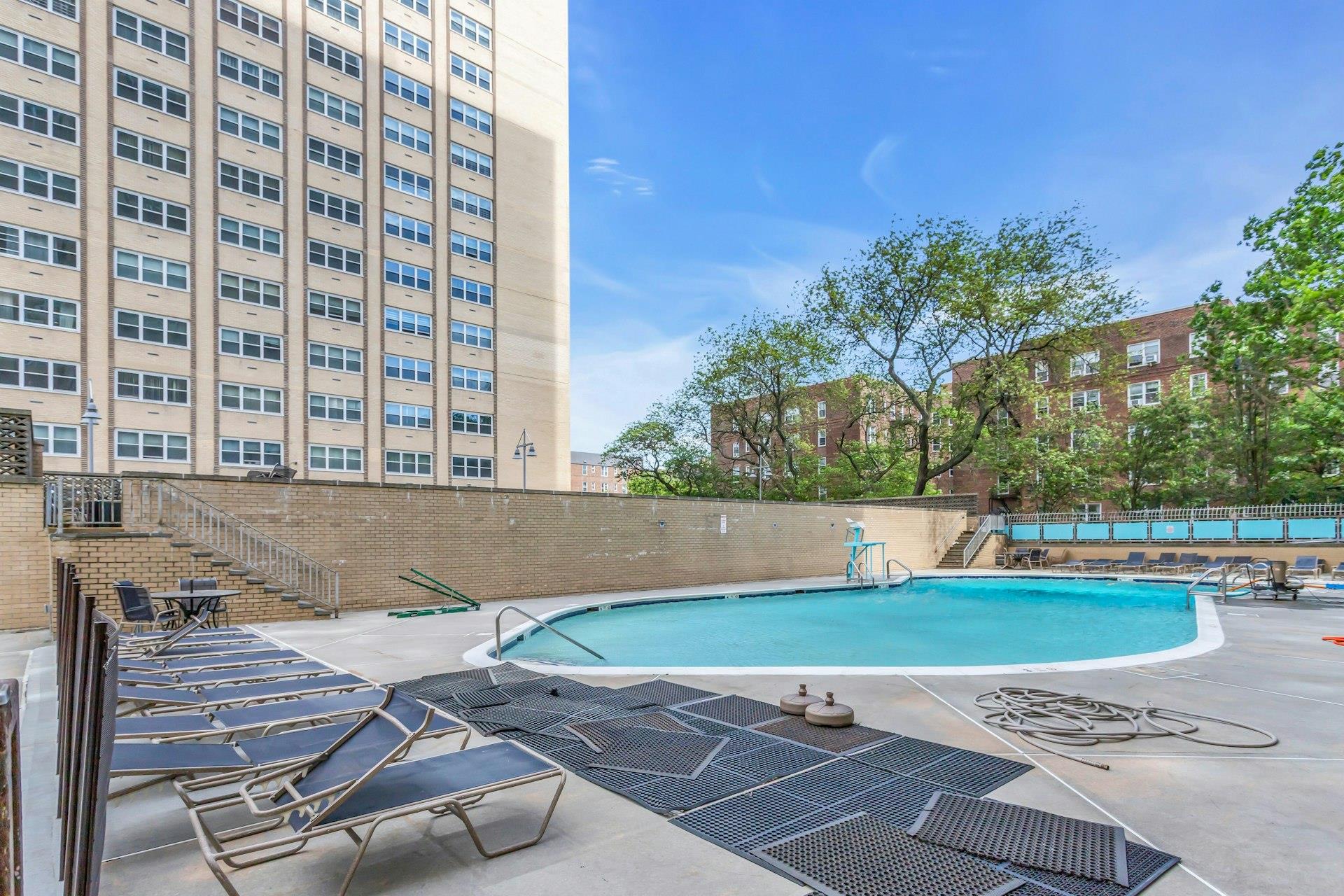 6636 Yellowstone Boulevard #6E, Forest Hills, New York image 24