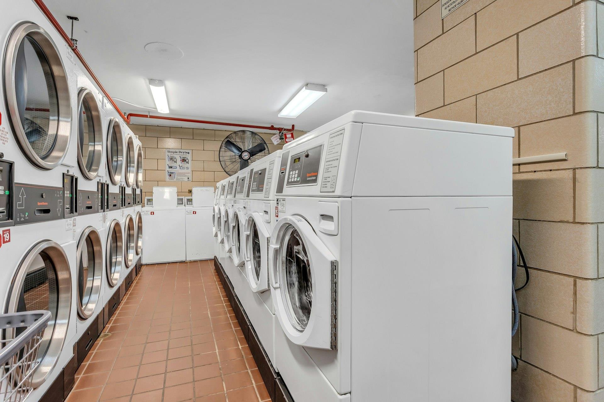 6636 Yellowstone Boulevard #6E, Forest Hills, New York image 30