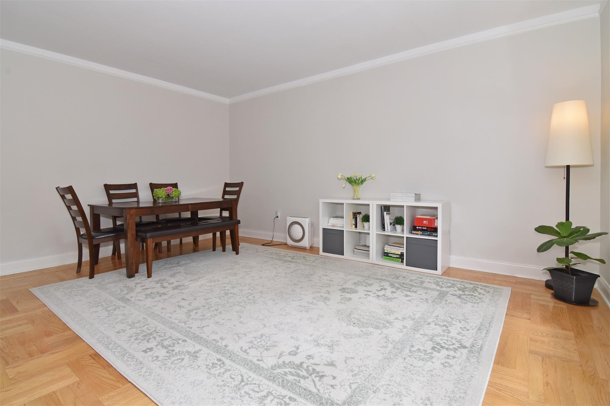 6 Midland Gardens 2E