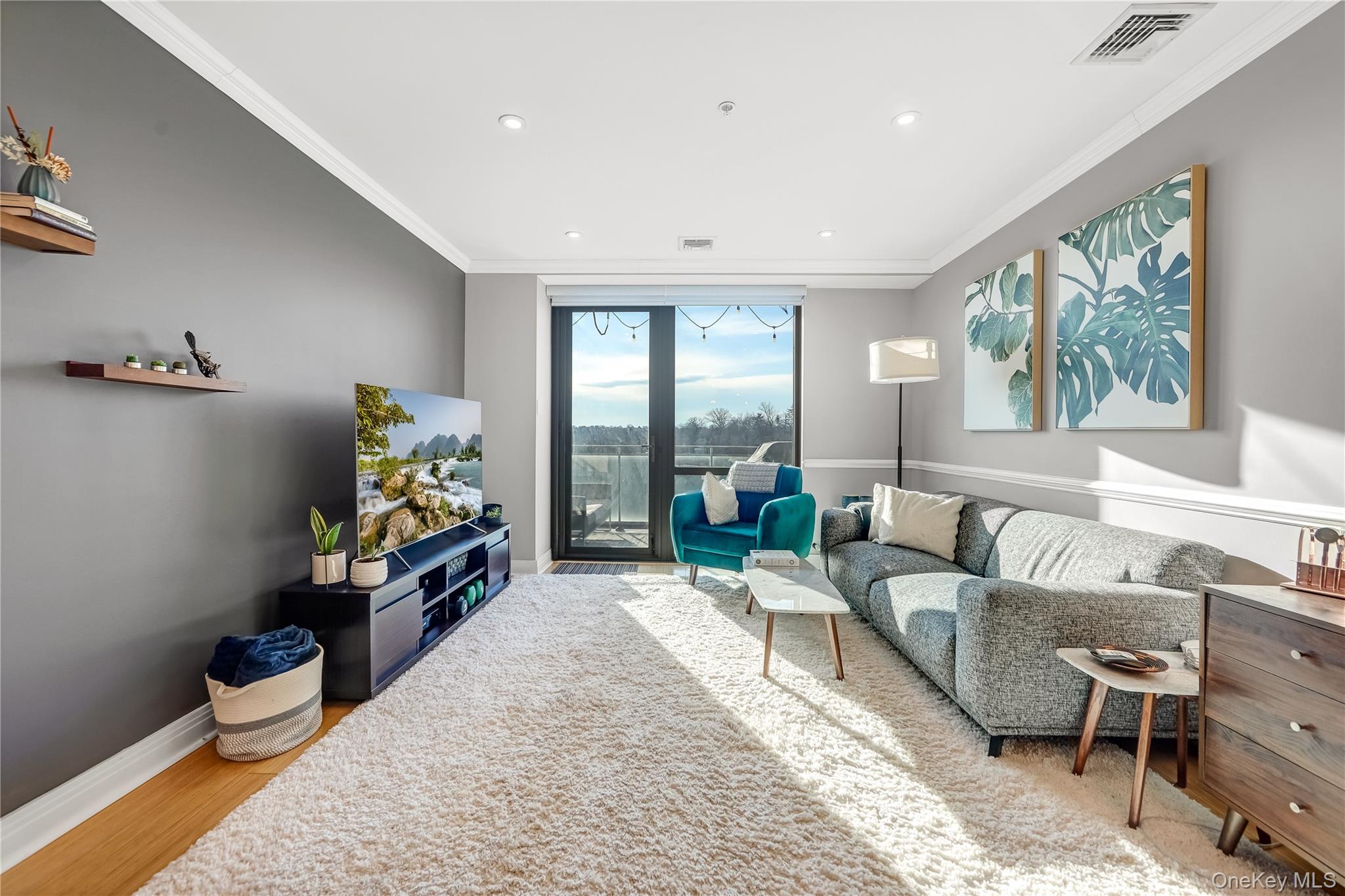 701 Ridge Hill Boulevard 1J