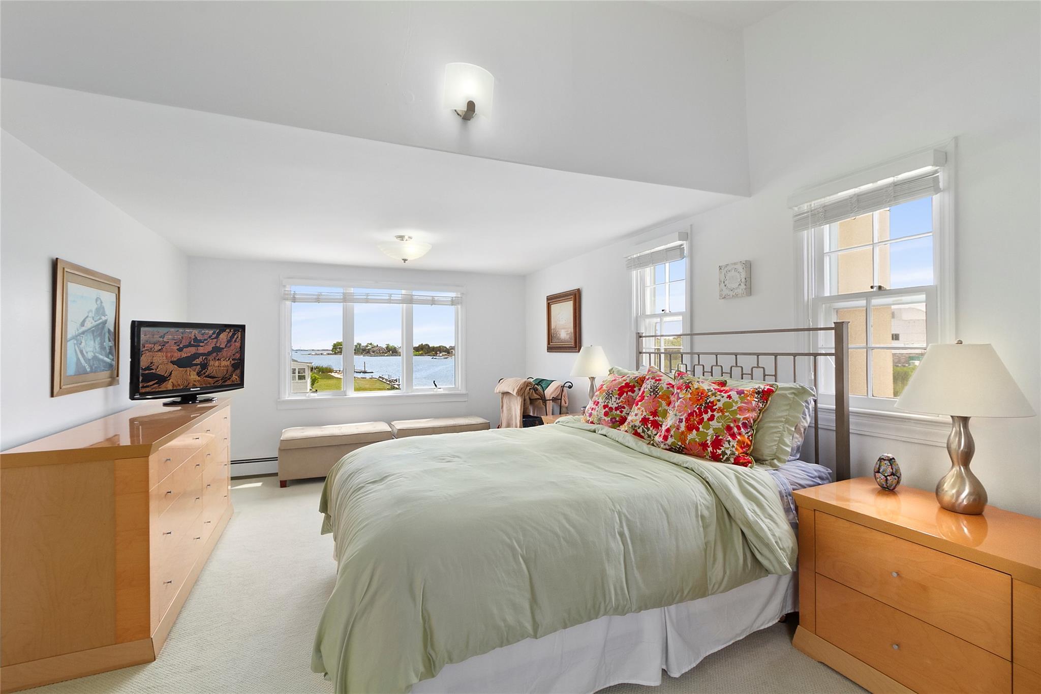 1 Rebadam Lane, Southampton, New York image 14