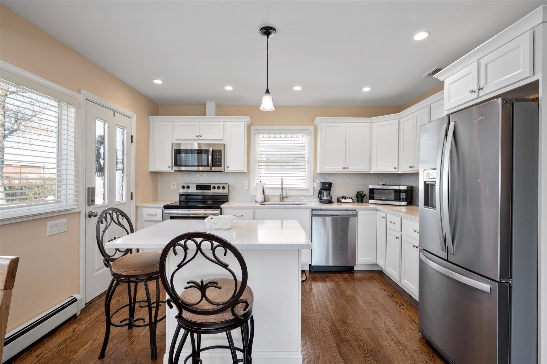 3401 Hawthorne Drive, Wantagh, New York image 4