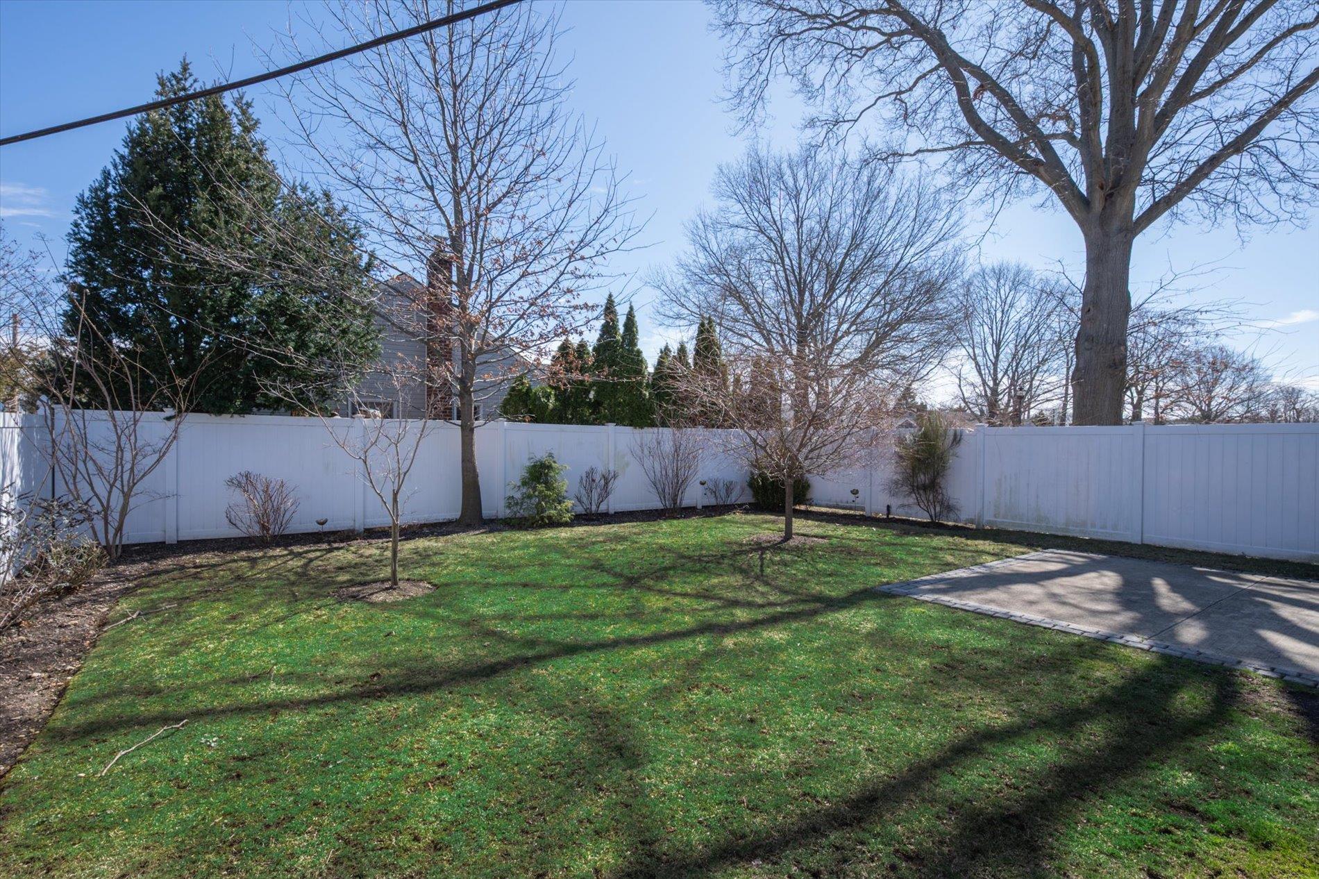 3401 Hawthorne Drive, Wantagh, New York image 19