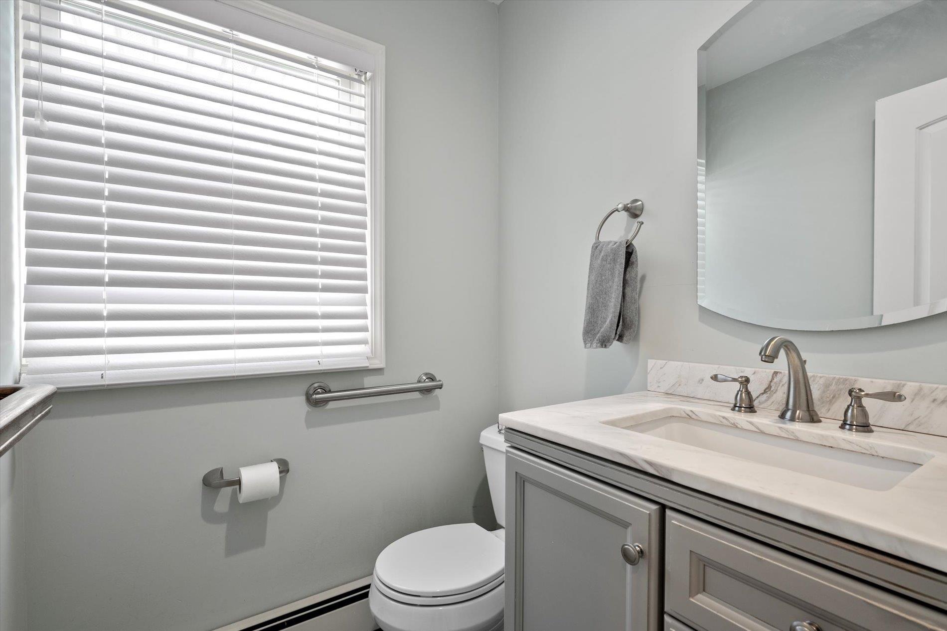 3401 Hawthorne Drive, Wantagh, New York image 12