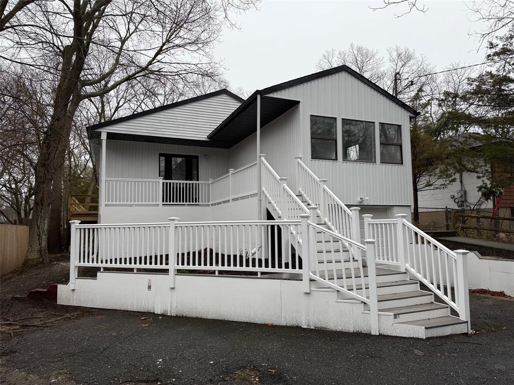 526 Birch Hollow Drive, Shirley, New York image 13