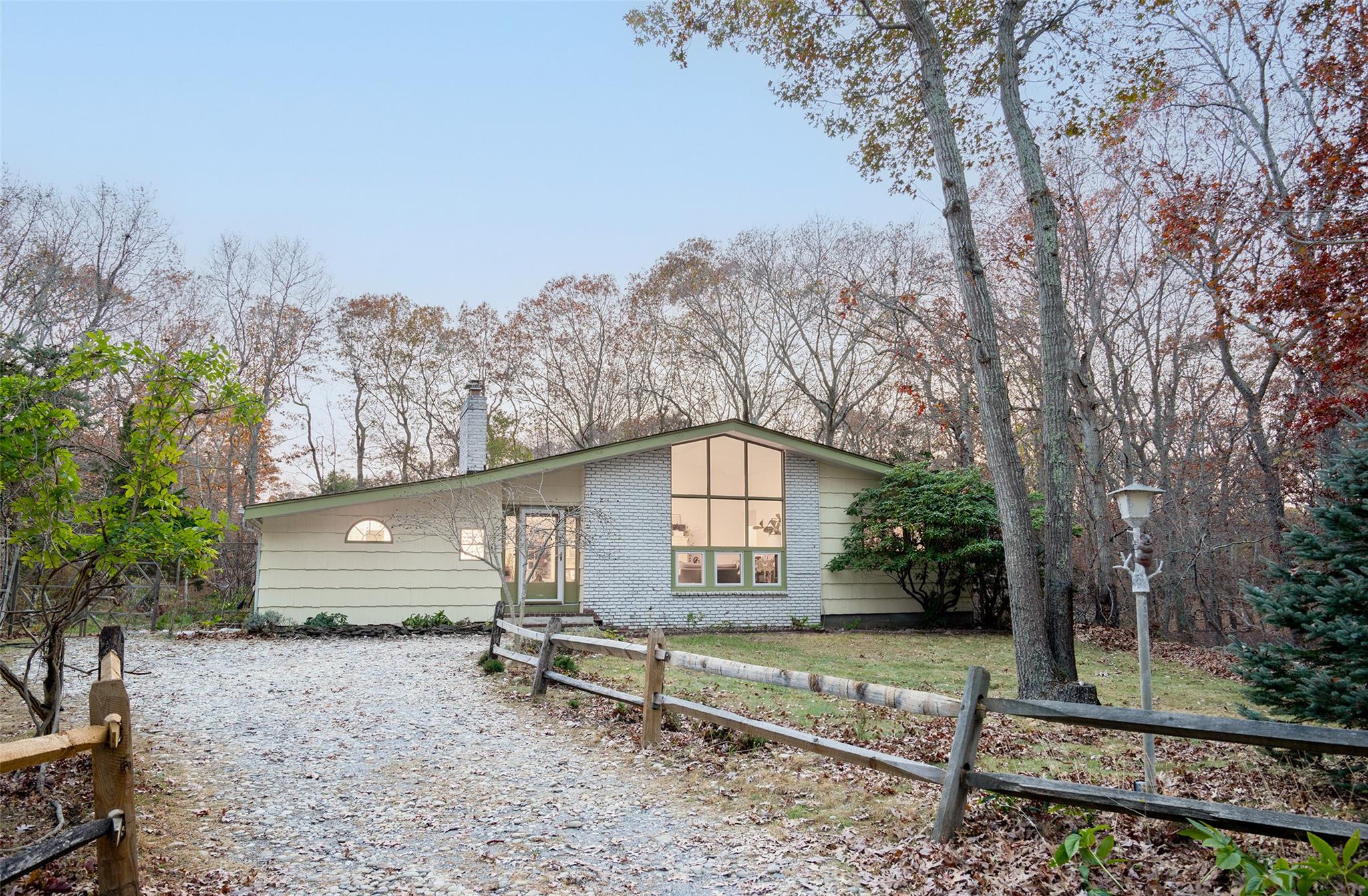 104 Pembroke Drive, Springs, New York image 1