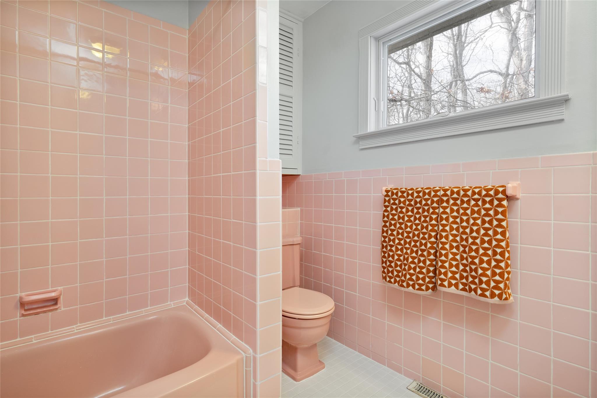 104 Pembroke Drive, Springs, New York image 18