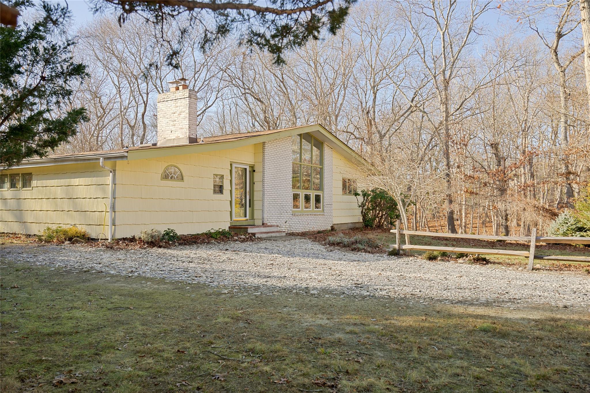 104 Pembroke Drive, Springs, New York image 22