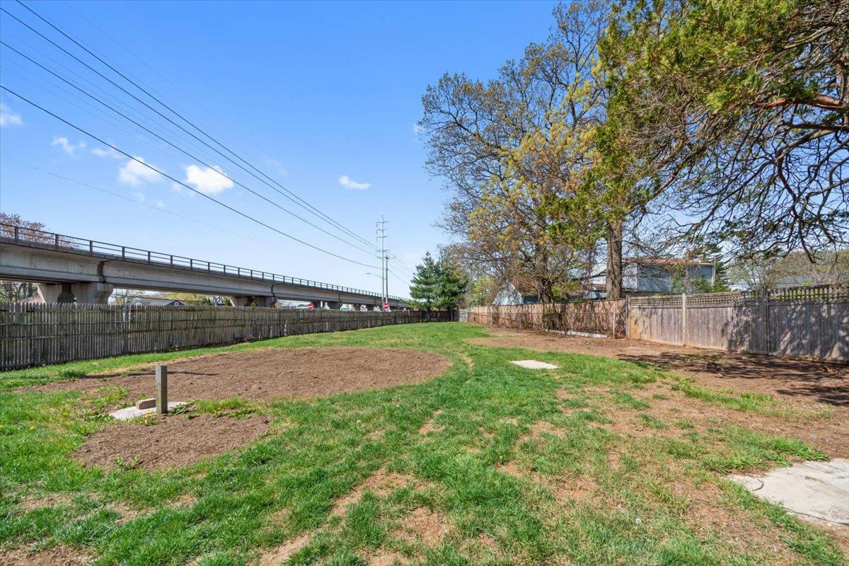13 N Fulton Avenue, Lindenhurst, New York image 28