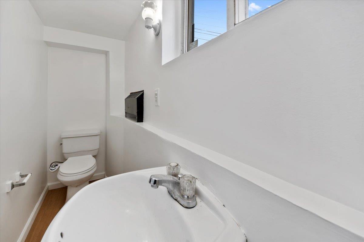 13 N Fulton Avenue, Lindenhurst, New York image 20