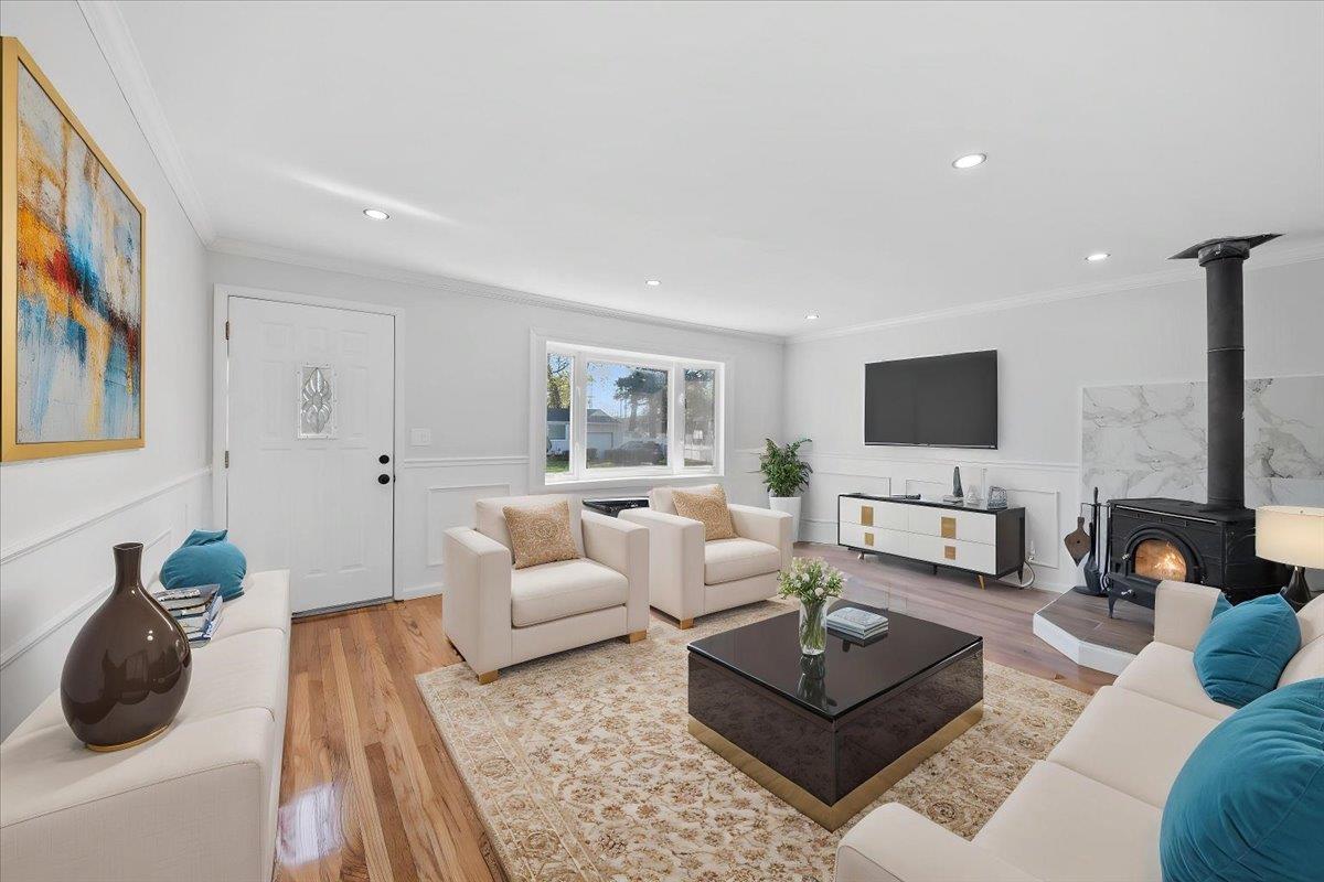 13 N Fulton Avenue, Lindenhurst, New York image 7
