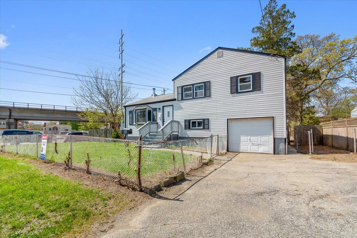 13 N Fulton Avenue, Lindenhurst, New York image 2