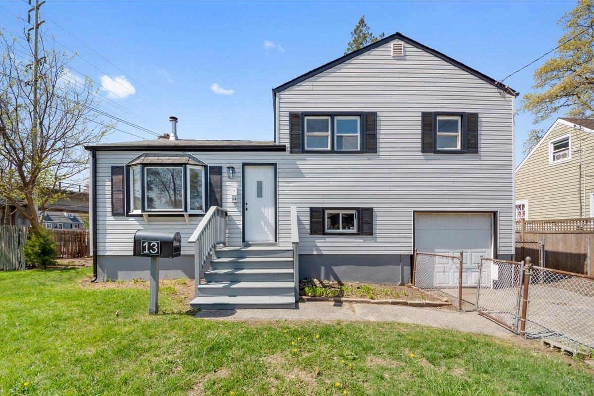 13 N Fulton Avenue, Lindenhurst, New York image 1