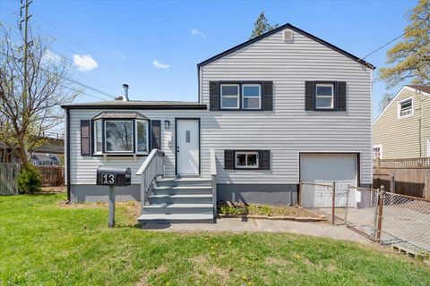 13 N Fulton Avenue Lindenhurst NY 11757