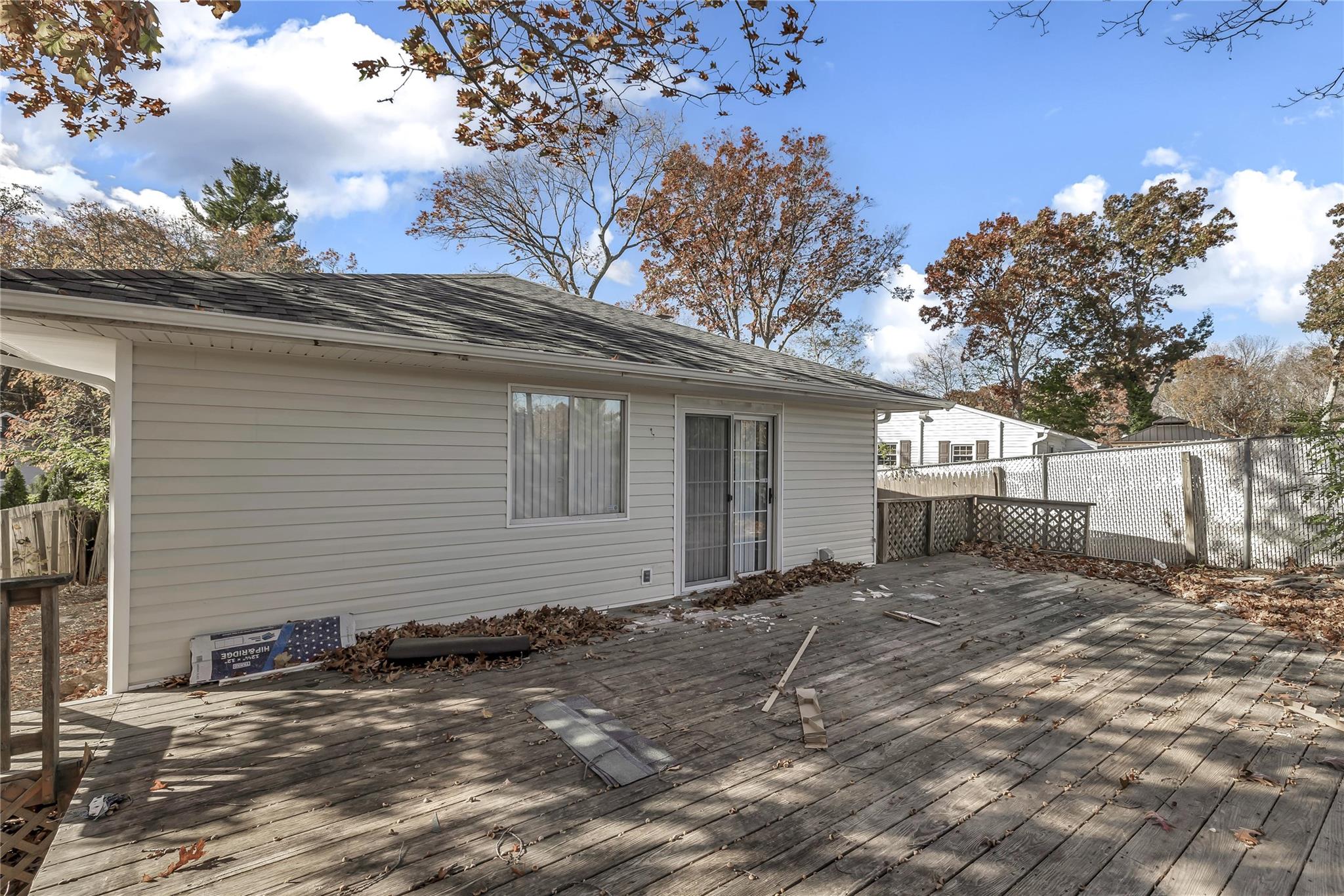 7 Commack Road, Sound Beach, New York image 4