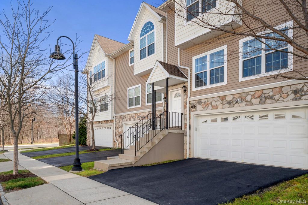 Photo of 5 Seeley Bull Street, Monroe, NY 10950 (MLS # 958827)