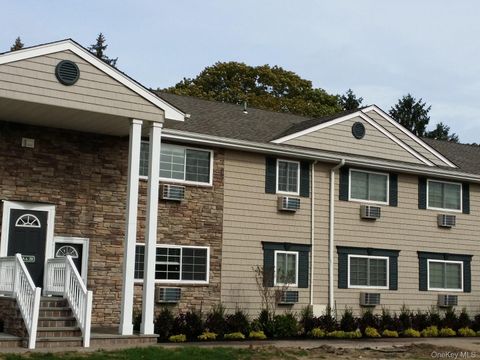 Apartment For Rent - 309 Brook Avenue #309-1A<br/> Bay Shore, NY 11706