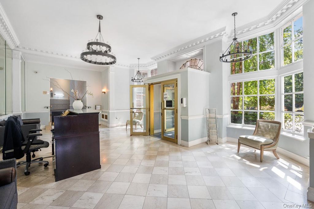 Photo of 69-40 YELLOWSTONE Boulevard #108, Forest Hills, NY 11375 (MLS # 953912)