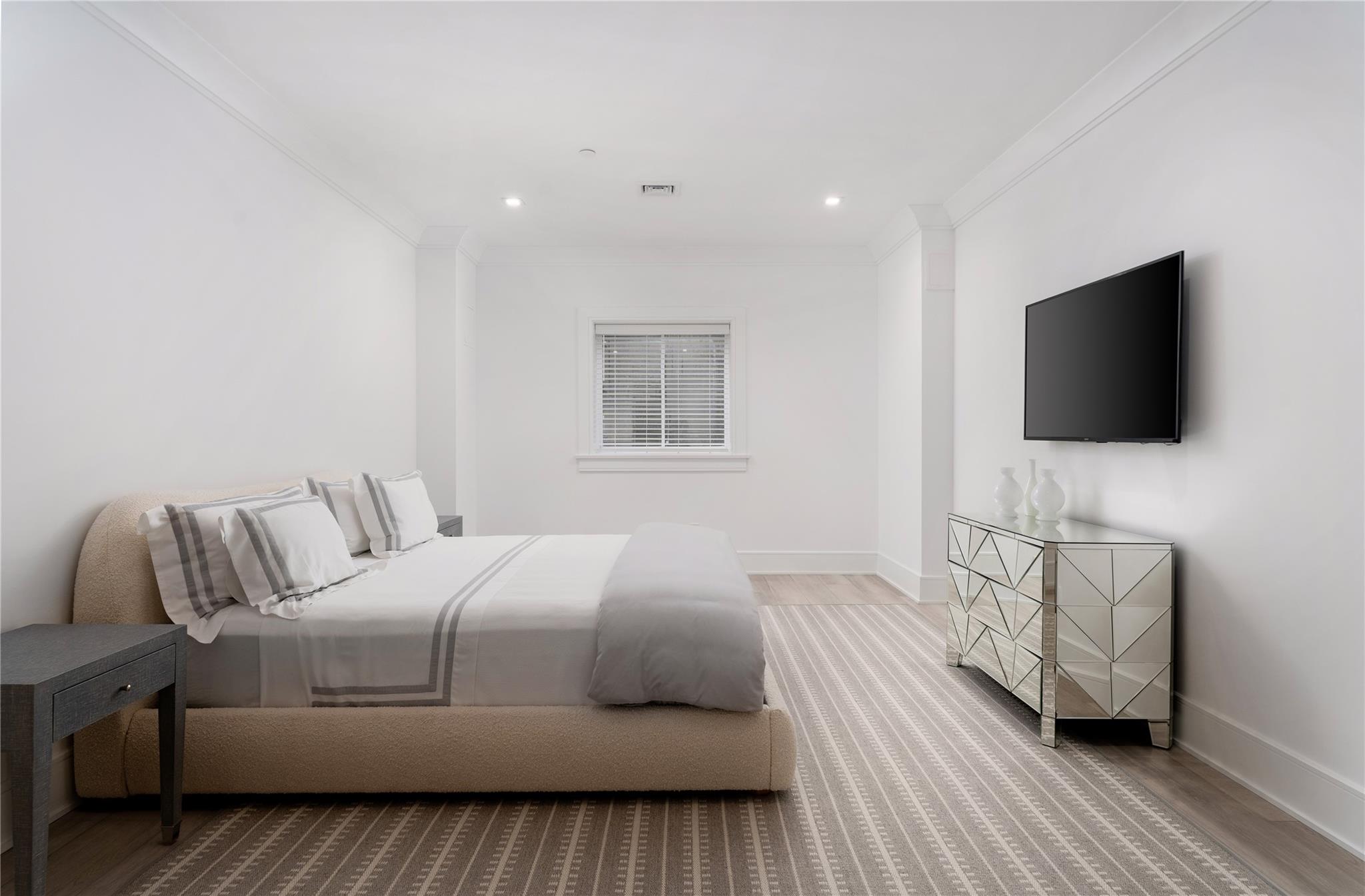 101 Hill Street #8, Southampton, New York image 30