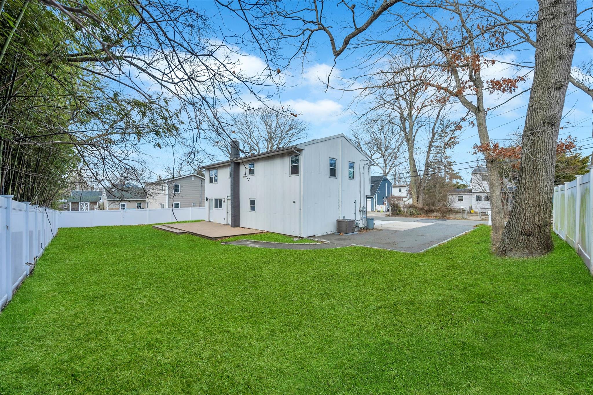 24 1st Court, Ronkonkoma, New York image 47