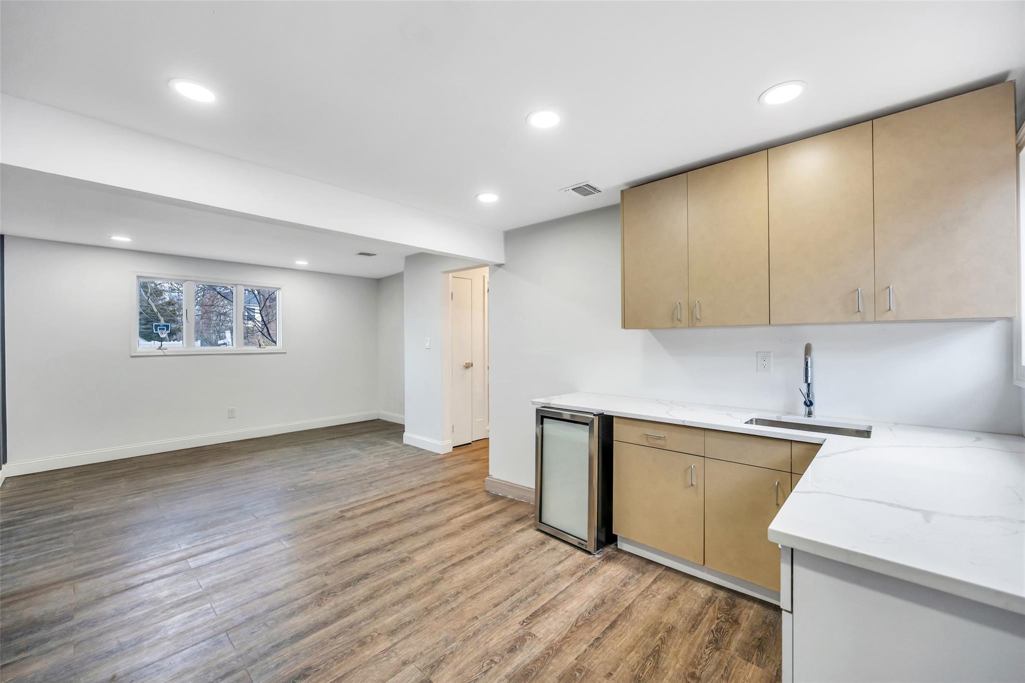 24 1st Court, Ronkonkoma, New York image 35