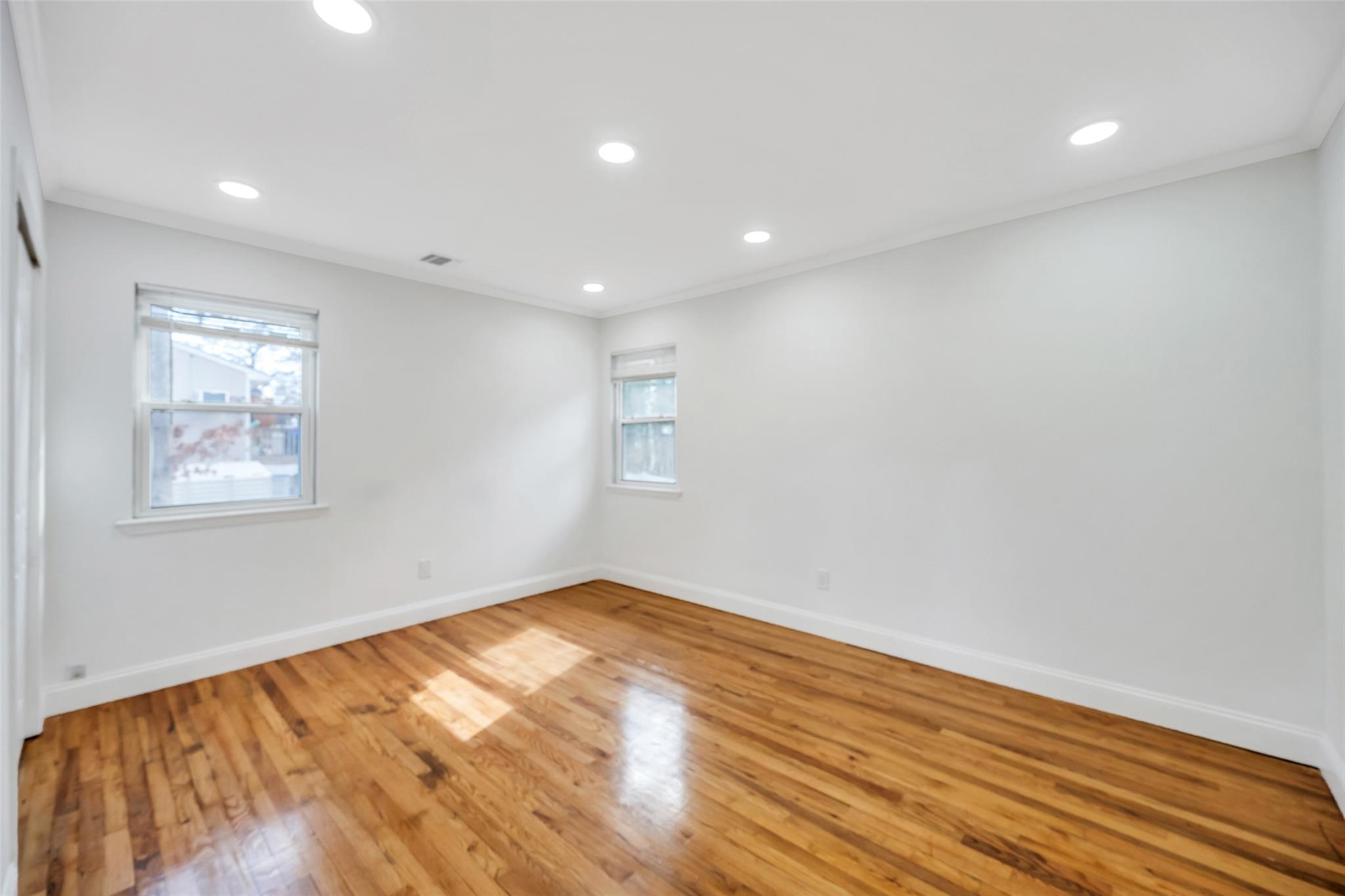 24 1st Court, Ronkonkoma, New York image 19