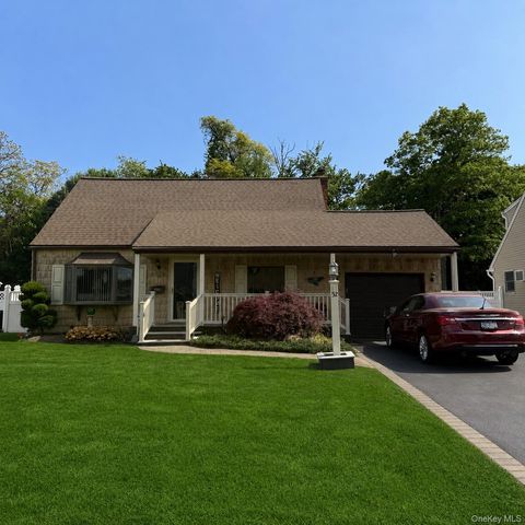 Homes For Sale - 52 Kime Avenue<br/> North Babylon, NY 11703