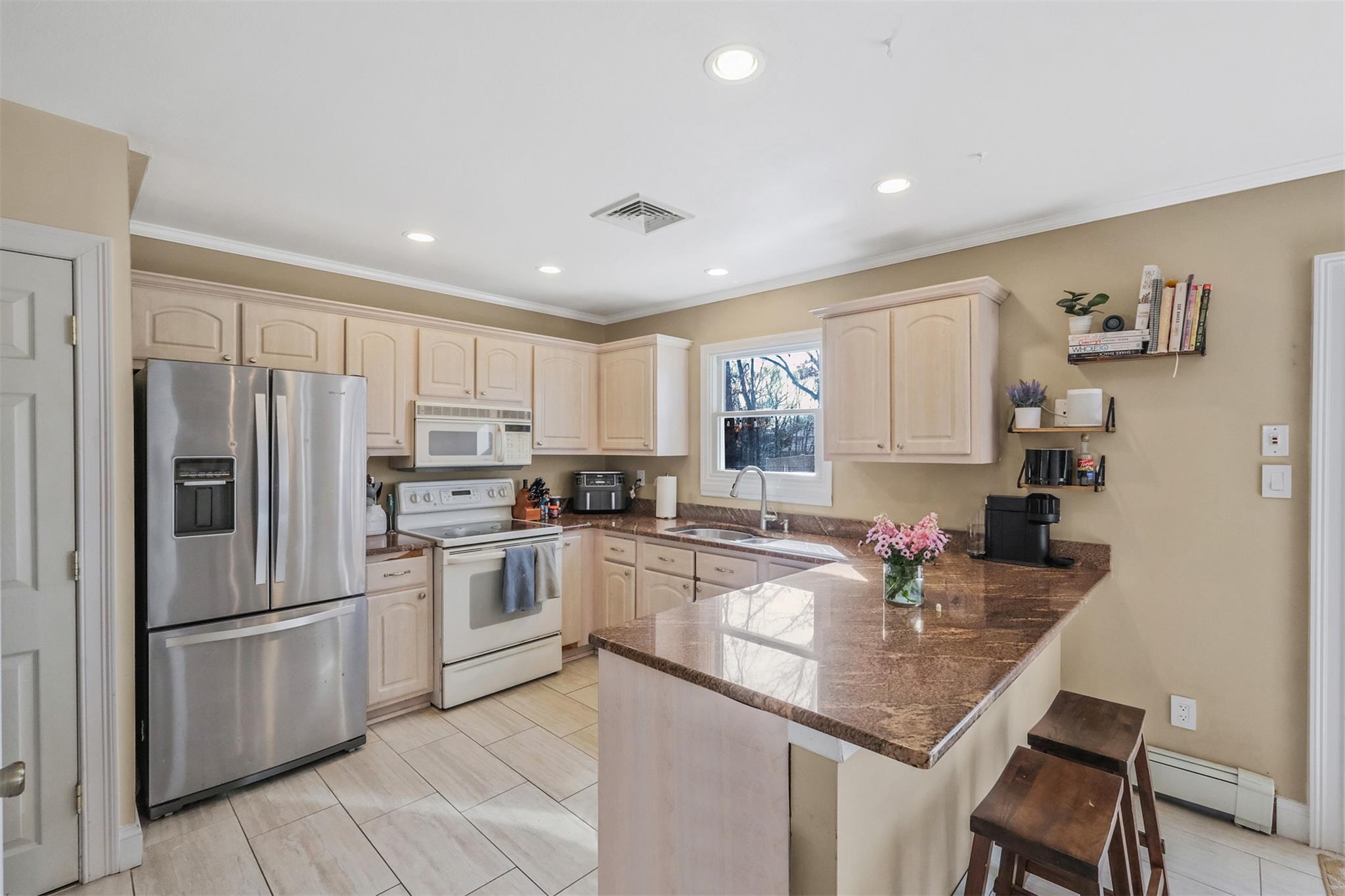 2 Biscayne Drive, Mount Sinai, New York image 3