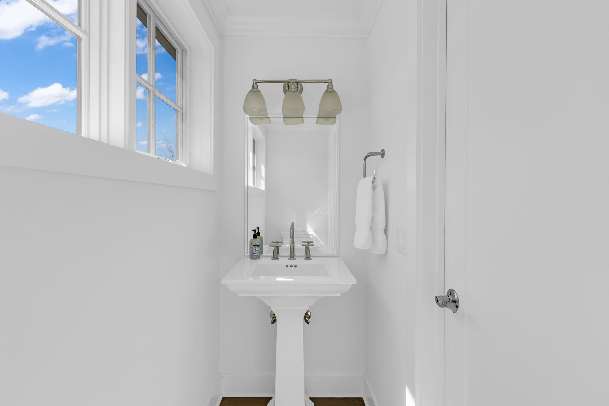 15 Honeysuckle Lane, Rye Brook, New York image 12