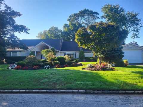 120 Dartmouth Road Massapequa NY 11758