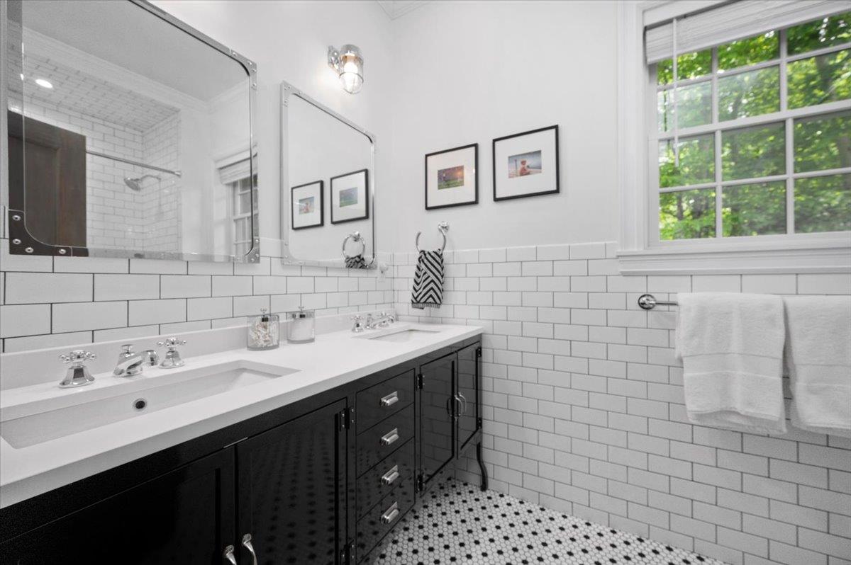 134 Harmon Avenue, Pelham, New York image 30