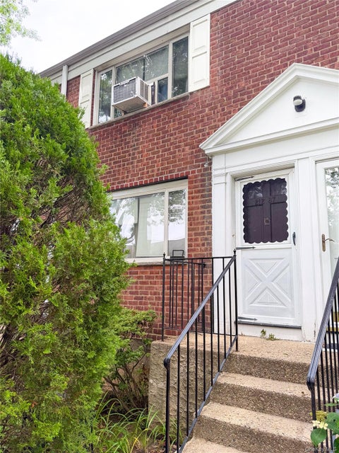 Homes For Sale - 212-87 16th Avenue Ave #189<br/> Queens County, Bayside, NY 11360