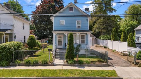 Homes For Sale - 53 Valentine St St<br/> Nassau County, Glen Cove, NY 11542