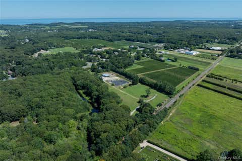 Photo for 2450 Main Road