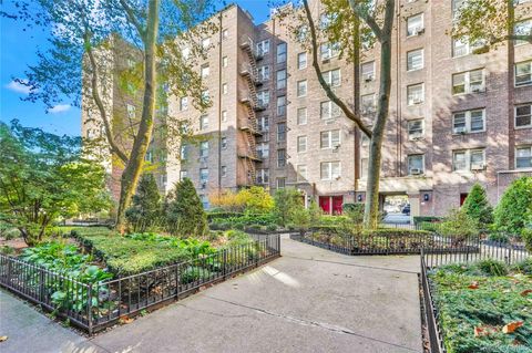 Photo of 48-50 44th st St #E4, Sunnyside, NY 11377 (MLS # 968048)