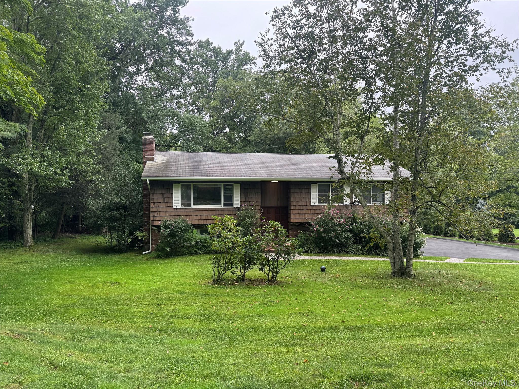 5 Byram Brook Place