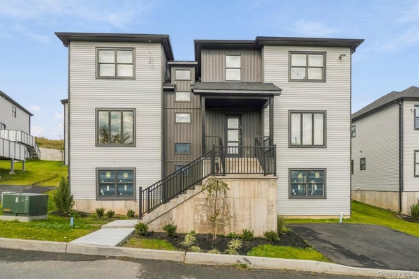 2 PERIWINKLE COURT, CHESTER, NY 10918 - Image b7efa934bcea3e014ece7d74f551943e/1114680294