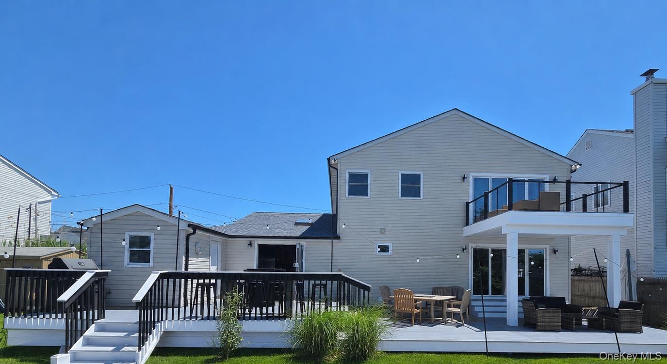 2706 Peconic Avenue