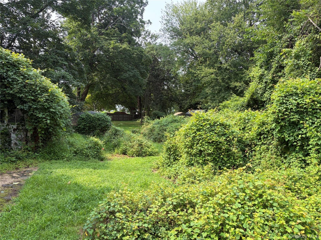 Photo of 28 Fulton Avenue, Poughkeepsie, NY 12603 (MLS # 1038175)
