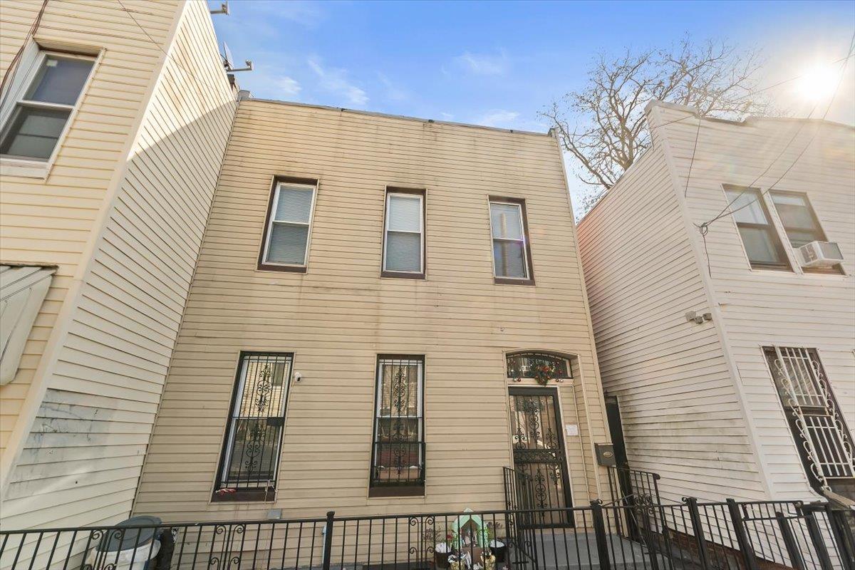 Property for Sale at Hancock Street, Ridgewood, Queens, NY - Bedrooms: 4 
Bathrooms: 2  - $1,100,000