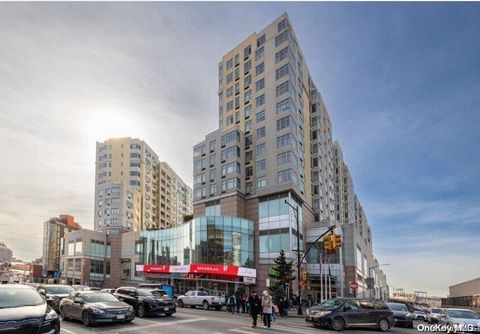 40-24 College Point Blvd 40-24 College Point Blvd - Sky View Parc Flushing NY 11354