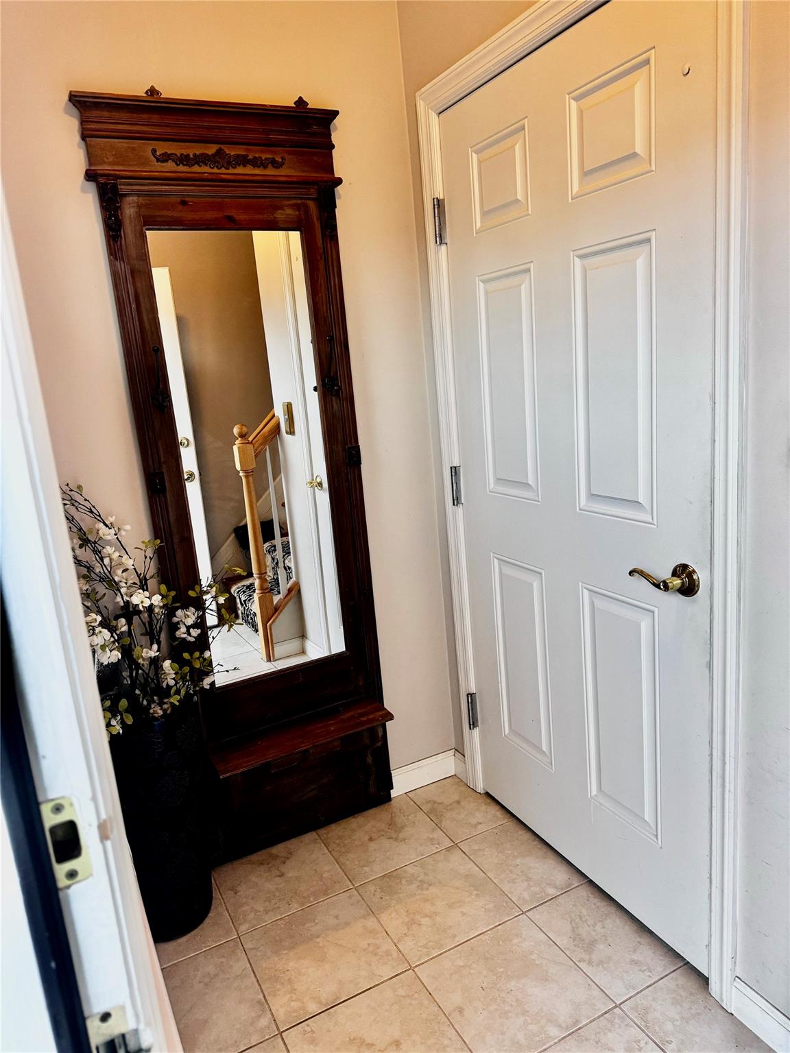 469 Spring Drive, East Meadow, New York image 3
