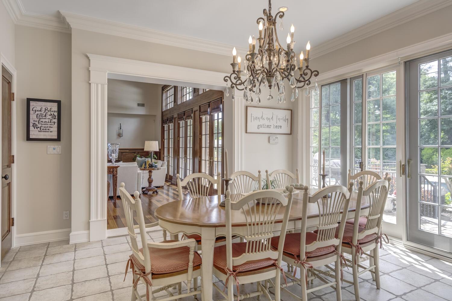 220 Elderfields Road, Manhasset, New York image 10