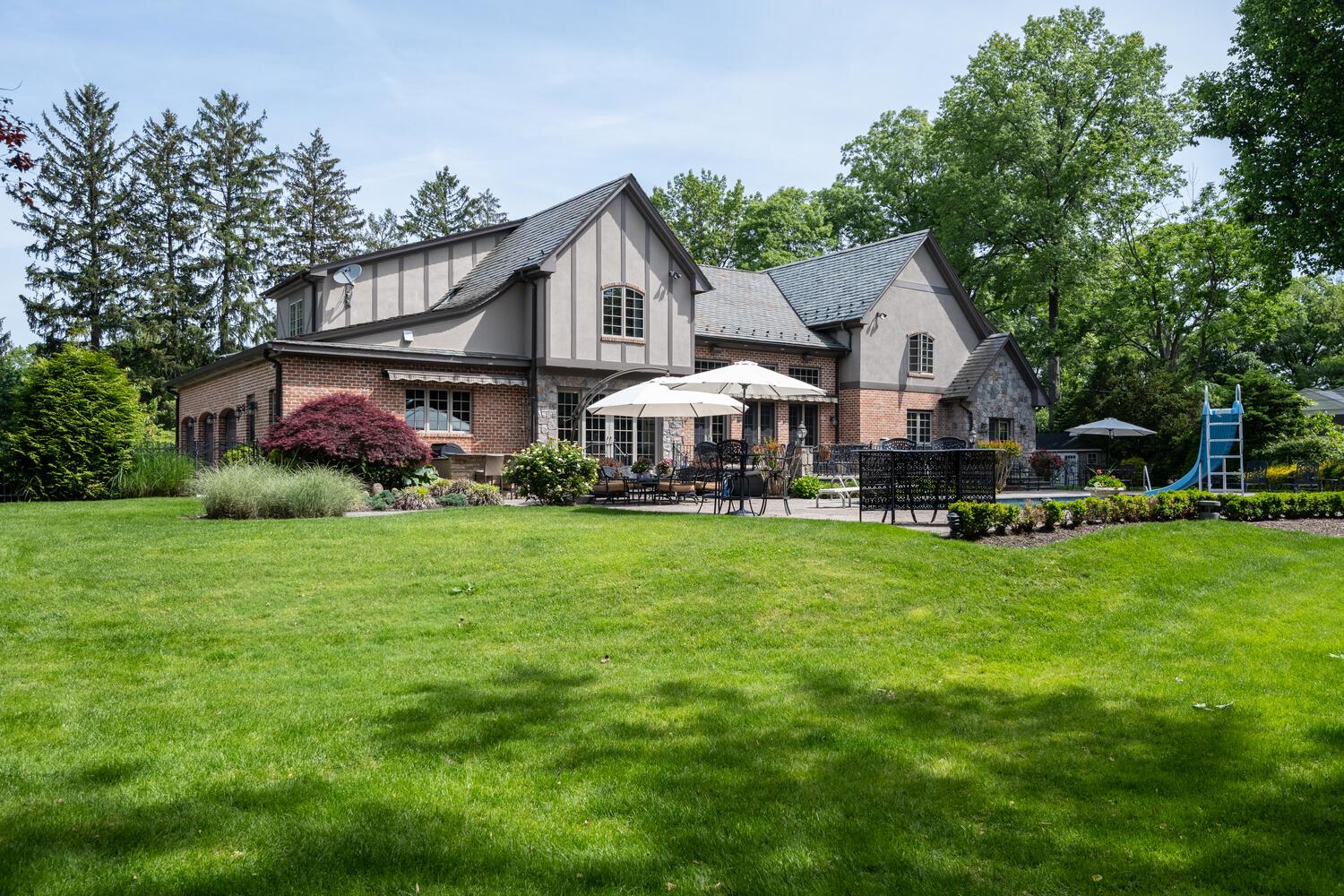 220 Elderfields Road, Manhasset, New York image 21