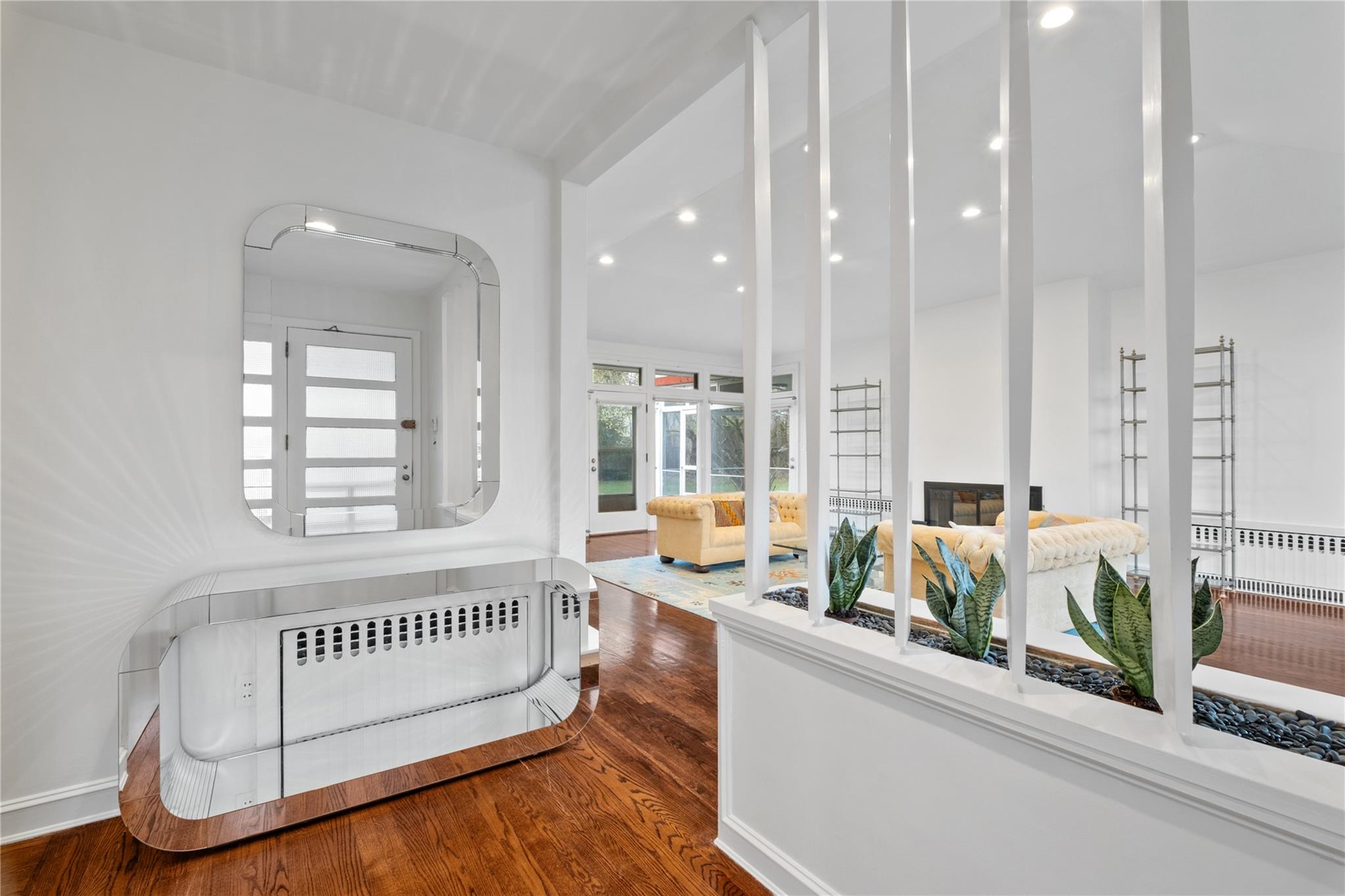 74 Carthage Road, Scarsdale, Florida image 4