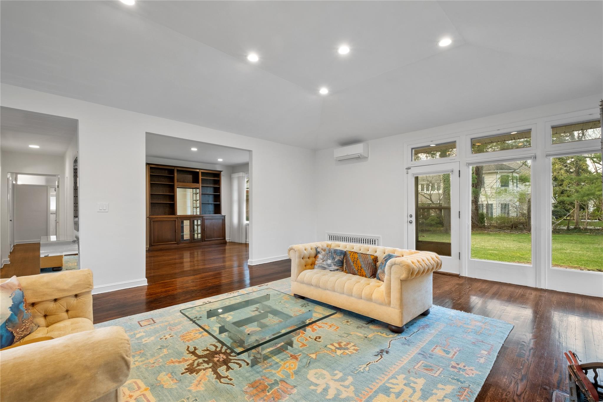 74 Carthage Road, Scarsdale, Florida image 7