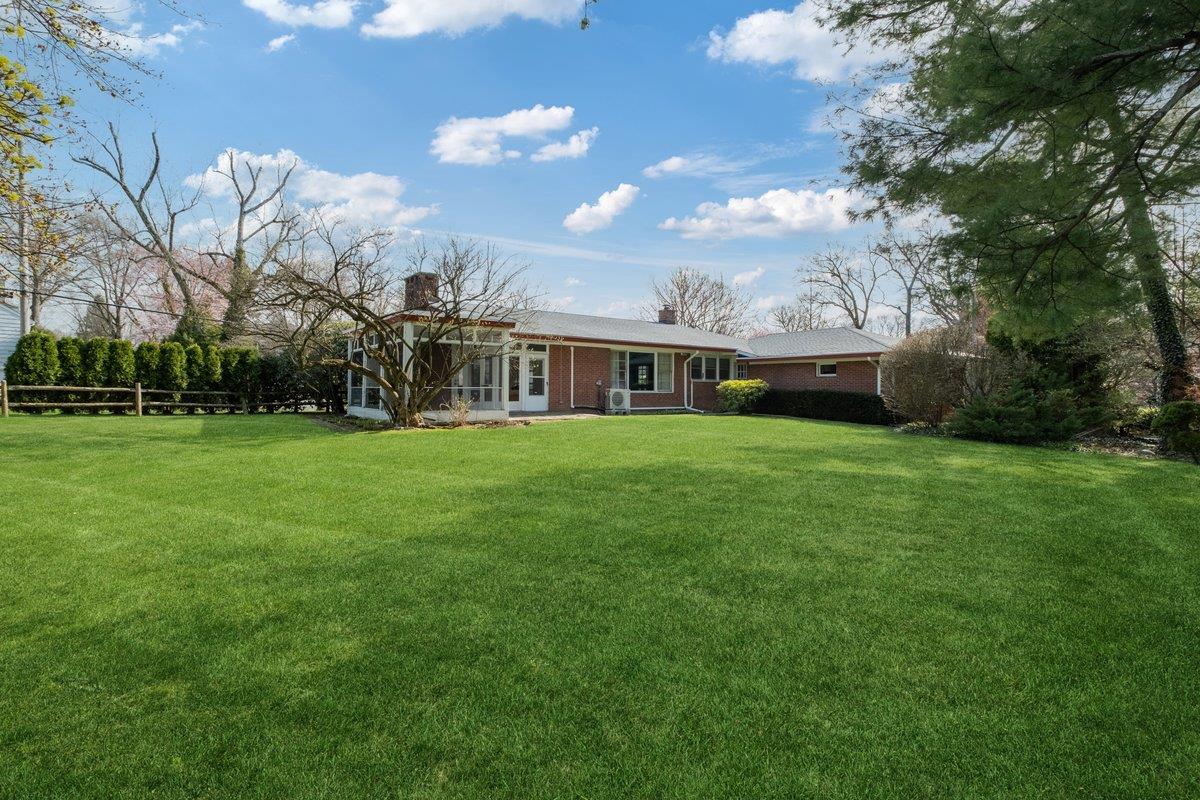 74 Carthage Road, Scarsdale, Florida image 27